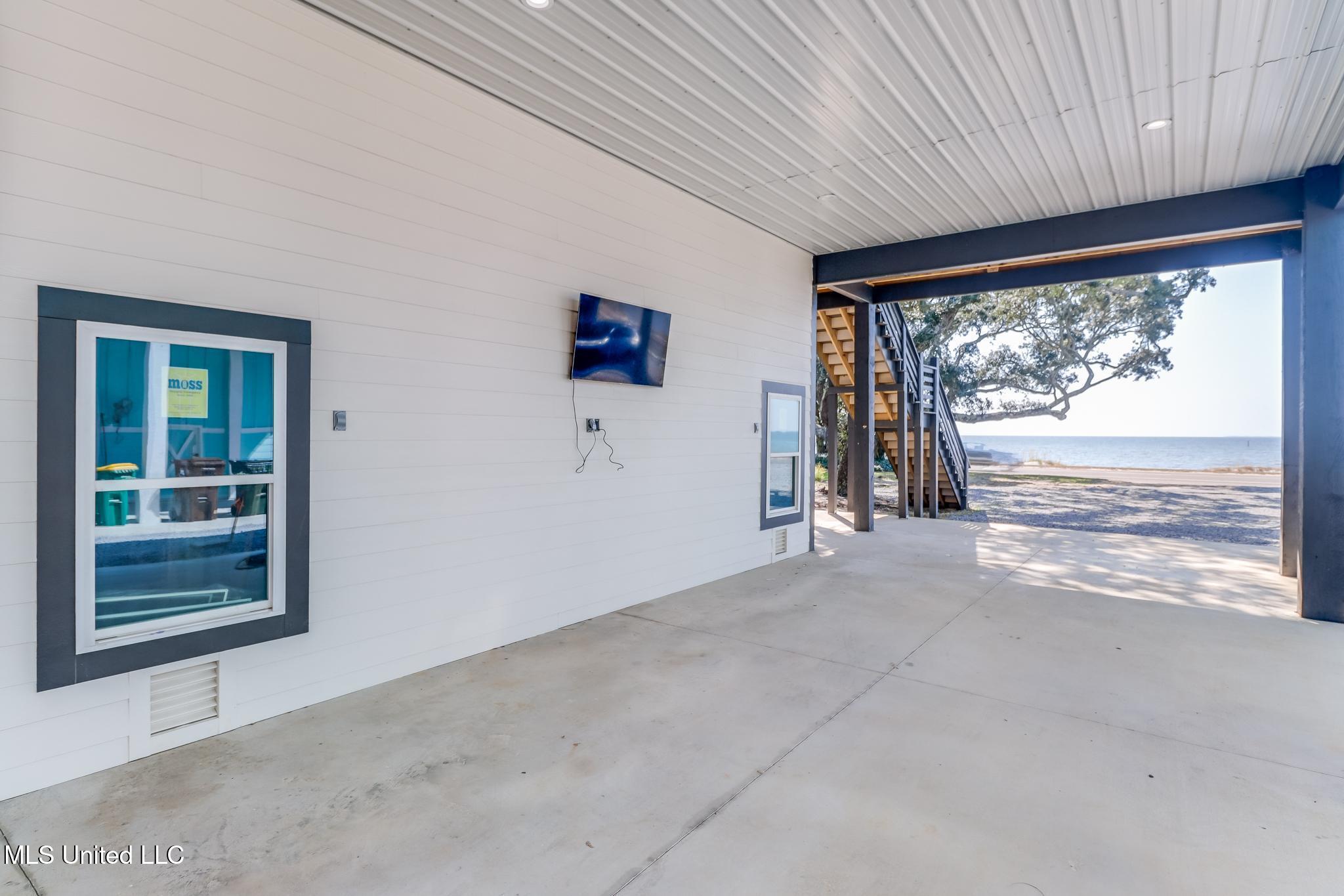 Long Beach, Mississippi, 39560, United States, 4 Bedrooms Bedrooms, ,3 BathroomsBathrooms,Residential,For Sale,1950837