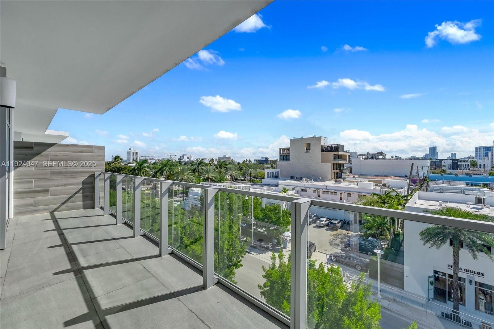 Miami Beach, Florida, 33139, United States, 3 Bedrooms Bedrooms, ,4 BathroomsBathrooms,Residential,For Sale,2003105