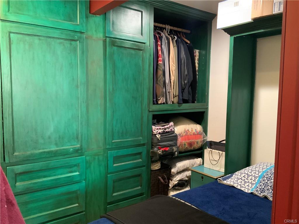 Glendale, California, 91203, United States, 1 Bedroom Bedrooms, ,1 BathroomBathrooms,Residential,For Sale,1969295