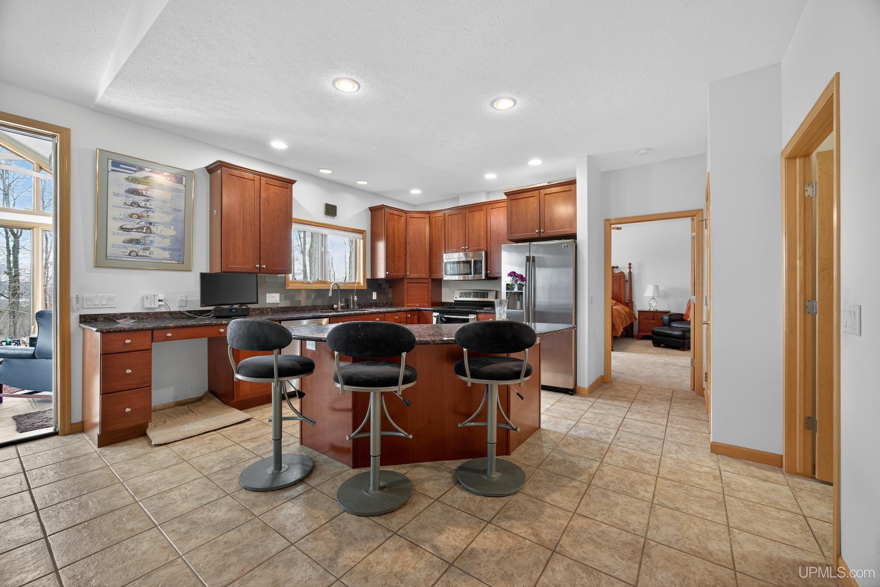 Houghton, Michigan, 49931, United States, 3 Bedrooms Bedrooms, ,4 BathroomsBathrooms,Residential,For Sale,2029605