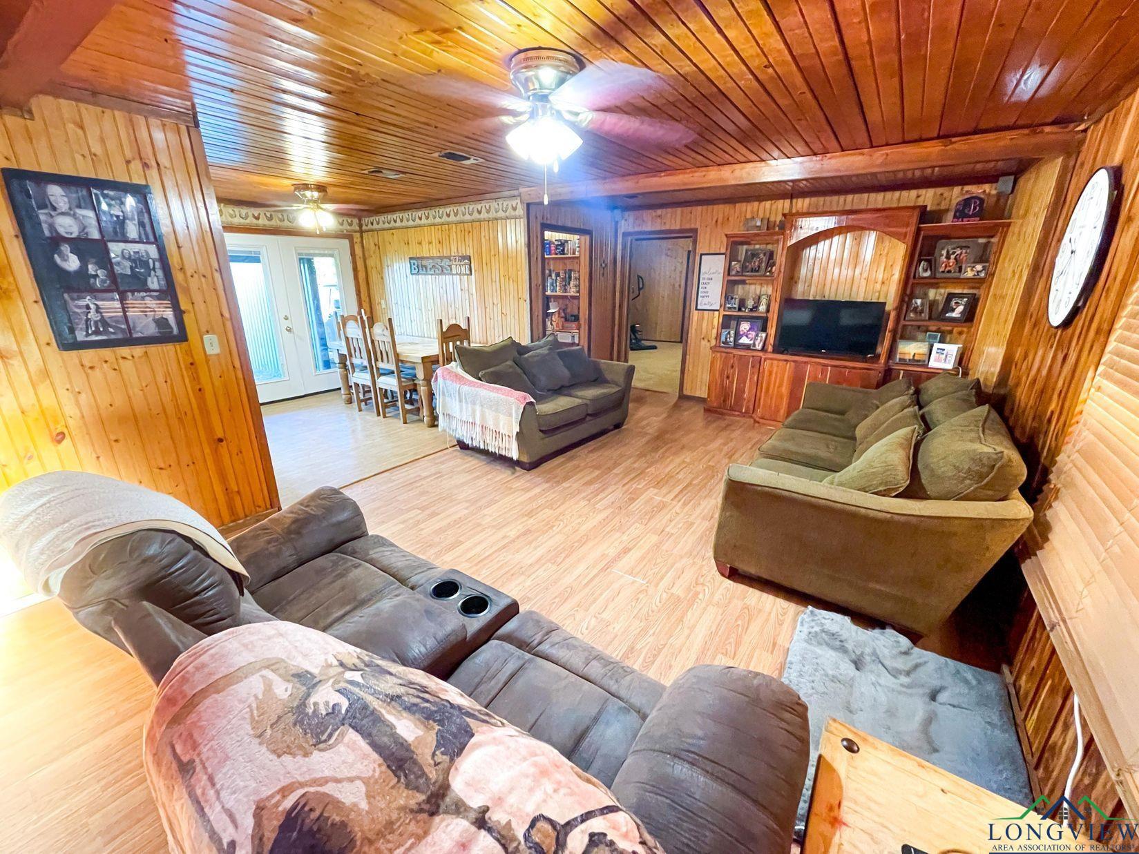 5660-01 Texas Highway 8, Linden, Texas, 75563, United States, 4 Bedrooms Bedrooms, ,3 BathroomsBathrooms,Residential,For Sale,5660-01 Texas Highway 8,1322906