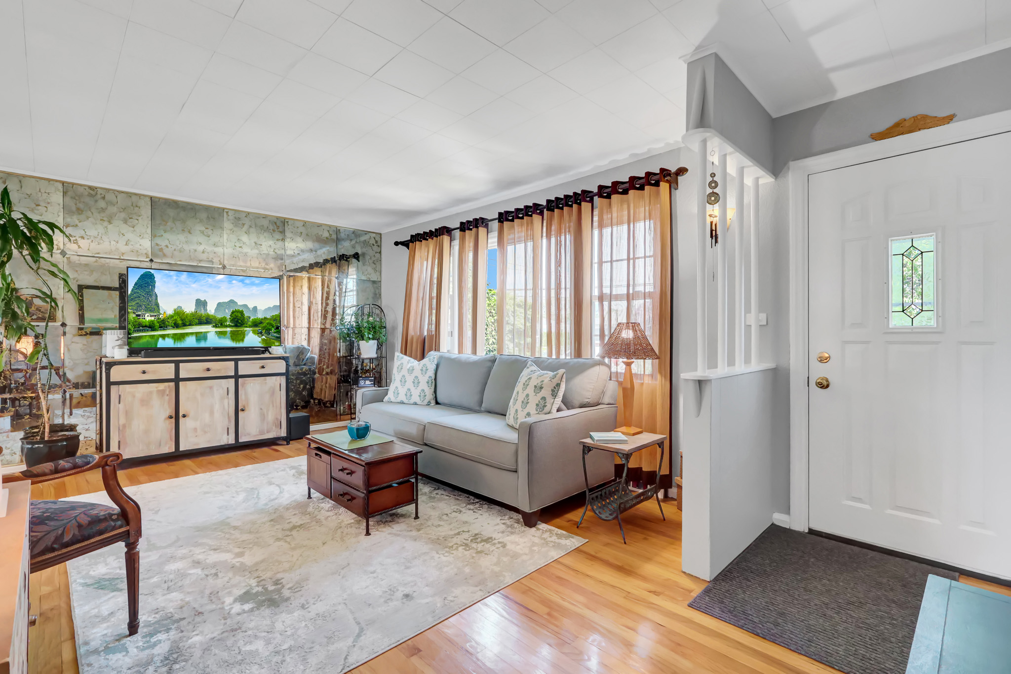  202 N Kings Avenue, Massapequa, NY, 11758 - 物件實景