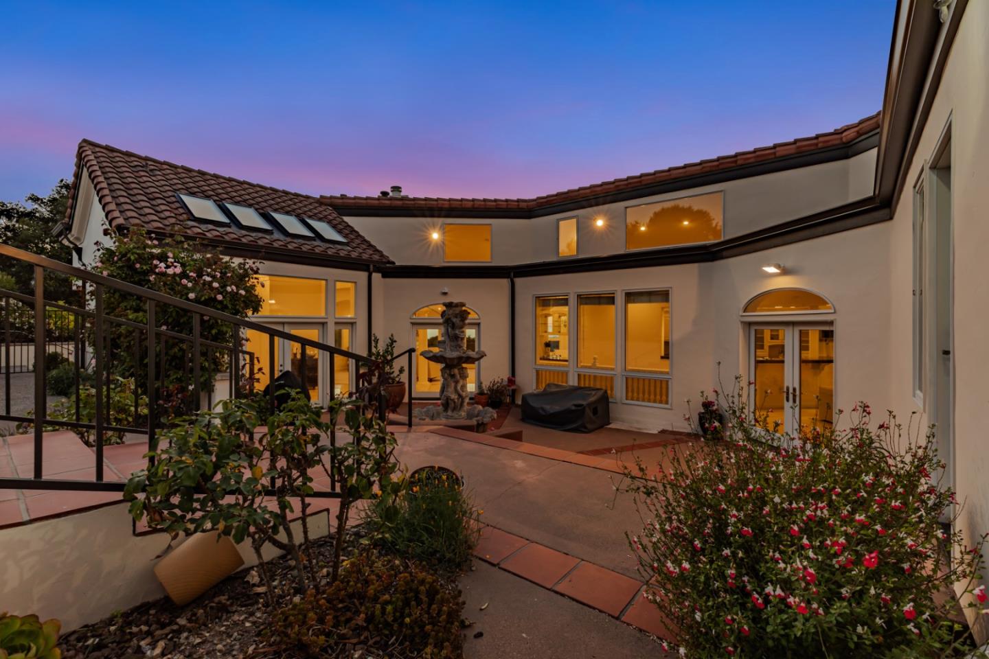 Monterey, California, 93940, United States, 4 Bedrooms Bedrooms, ,5 BathroomsBathrooms,Residential,For Sale,1927415