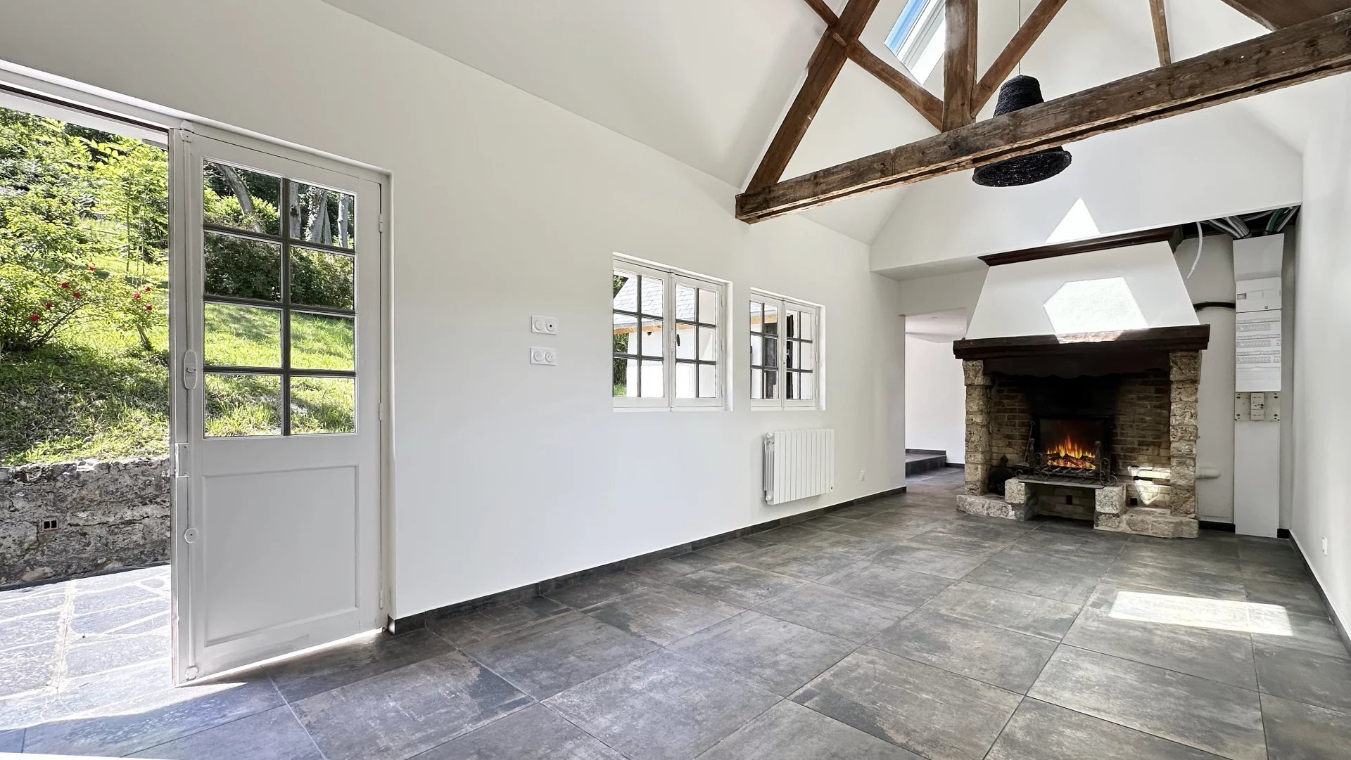 Barneville-la-Bertran, Normandy, 14600, FR, 3 Bedrooms Bedrooms, ,3 BathroomsBathrooms,Residential,For Sale,1932082