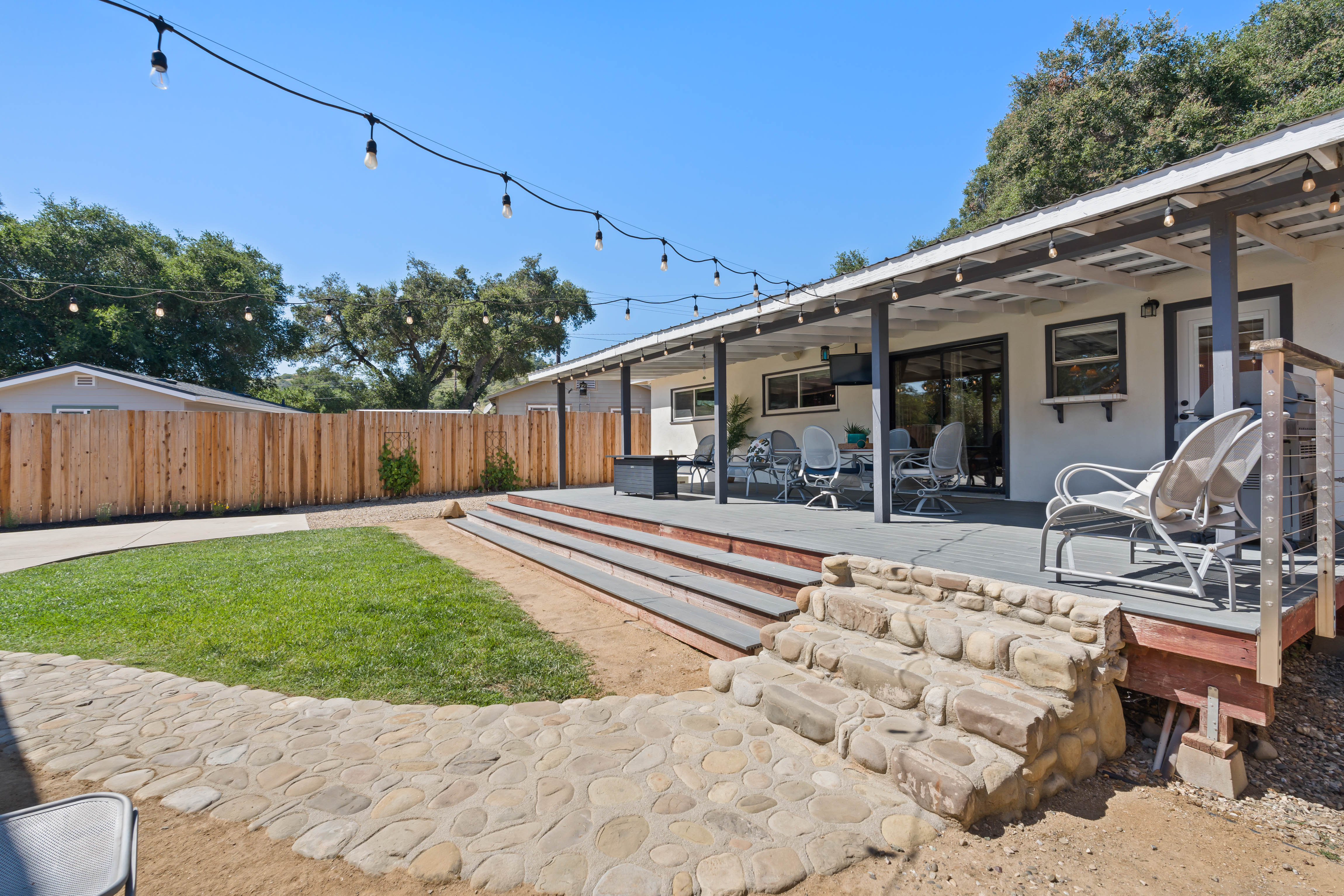  690 Riverside Road, Oak View, CA 93022 - 物件實景