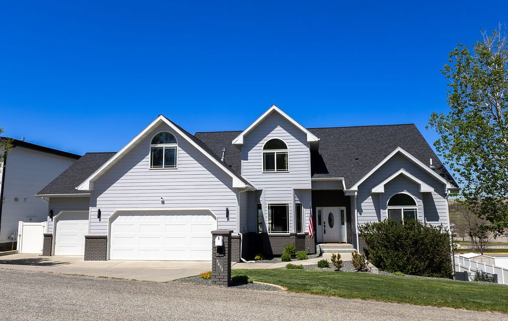 Billings, Montana, 59101, United States, 6 Bedrooms Bedrooms, ,4 BathroomsBathrooms,Residential,For Sale,2049164
