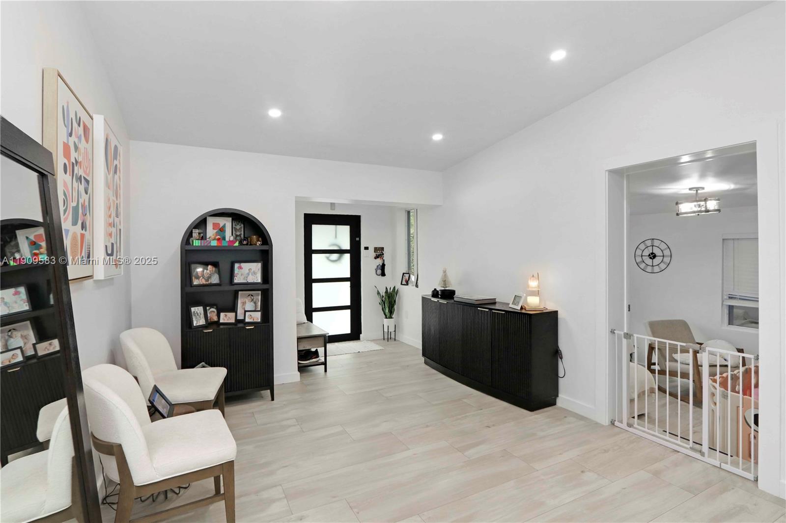 Miami, Florida, 33155, United States, 4 Bedrooms Bedrooms, ,4 BathroomsBathrooms,Residential,For Sale,1987905