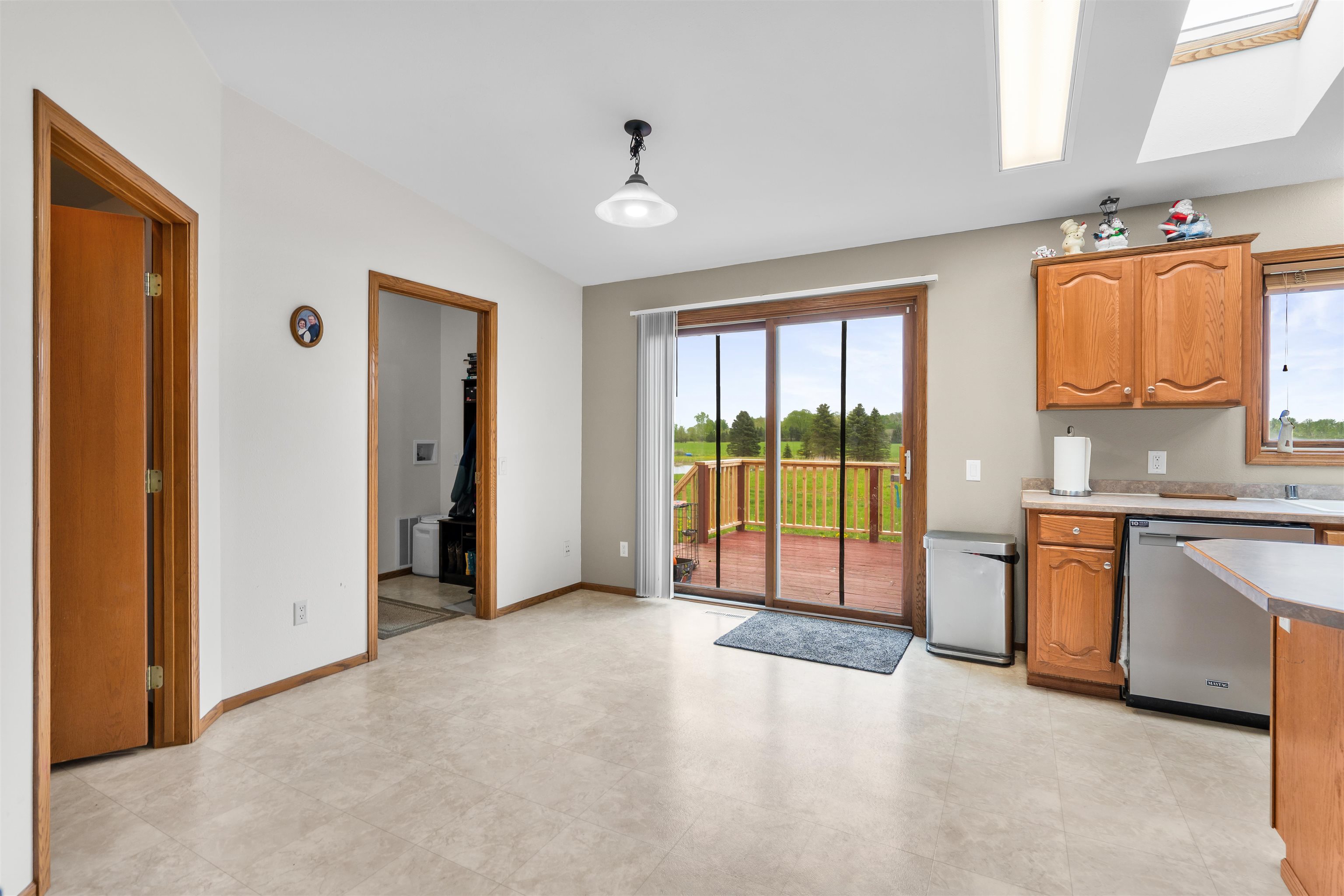 De Pere, Wisconsin, 54115-9006, United States, 4 Bedrooms Bedrooms, ,3 BathroomsBathrooms,Residential,For Sale,2048698
