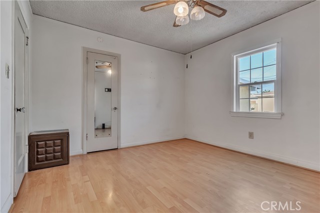 South Gate, California, 90280, United States, 4 Bedrooms Bedrooms, ,Residential,For Sale,1943165