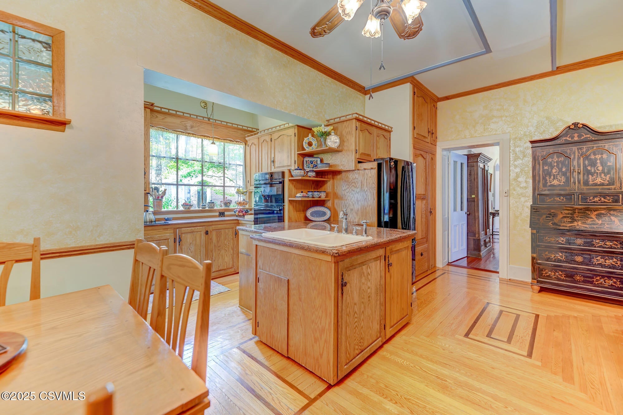 Bloomsburg, Pennsylvania, 17815, United States, 6 Bedrooms Bedrooms, ,3 BathroomsBathrooms,Residential,For Sale,1982925