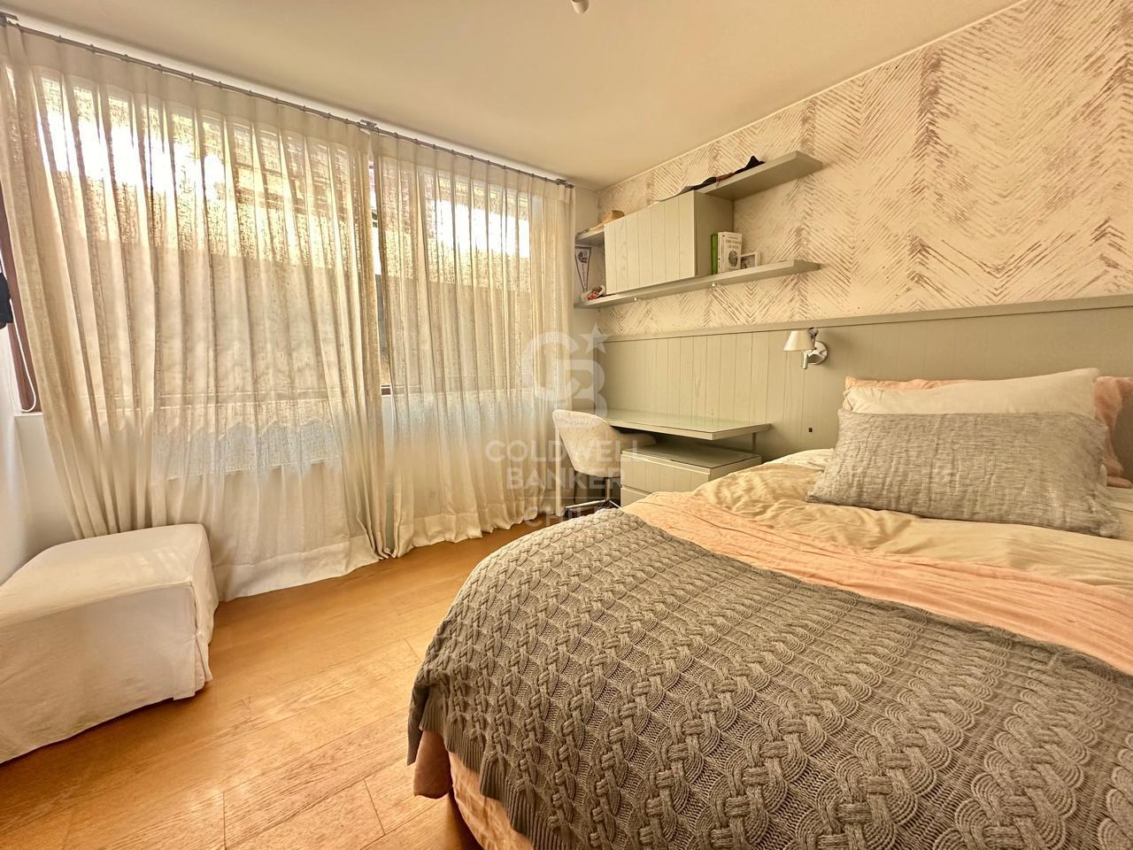 Lo Barnechea, Chile, 4 Bedrooms Bedrooms, ,4 BathroomsBathrooms,Residential,For Sale,1836906