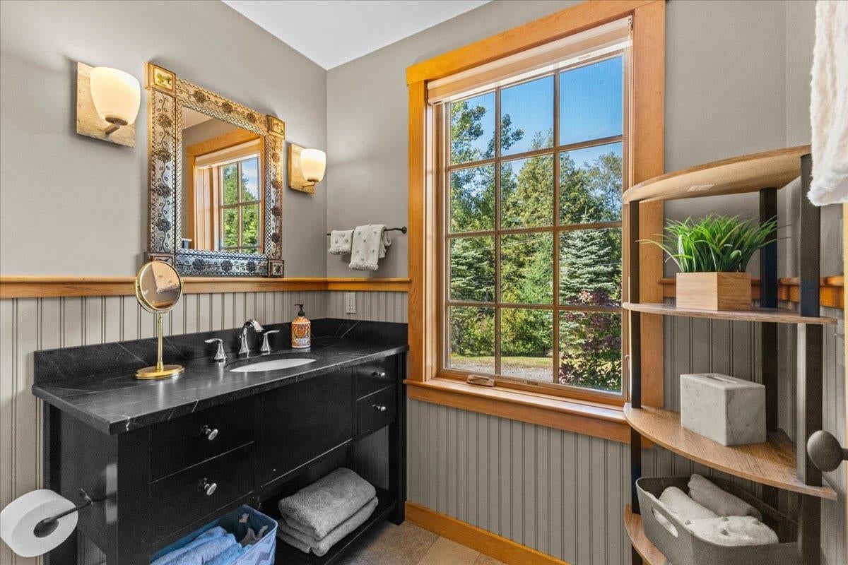 Stowe, Vermont, 05672, United States, 4 Bedrooms Bedrooms, ,3 BathroomsBathrooms,Residential,For Sale,1939915