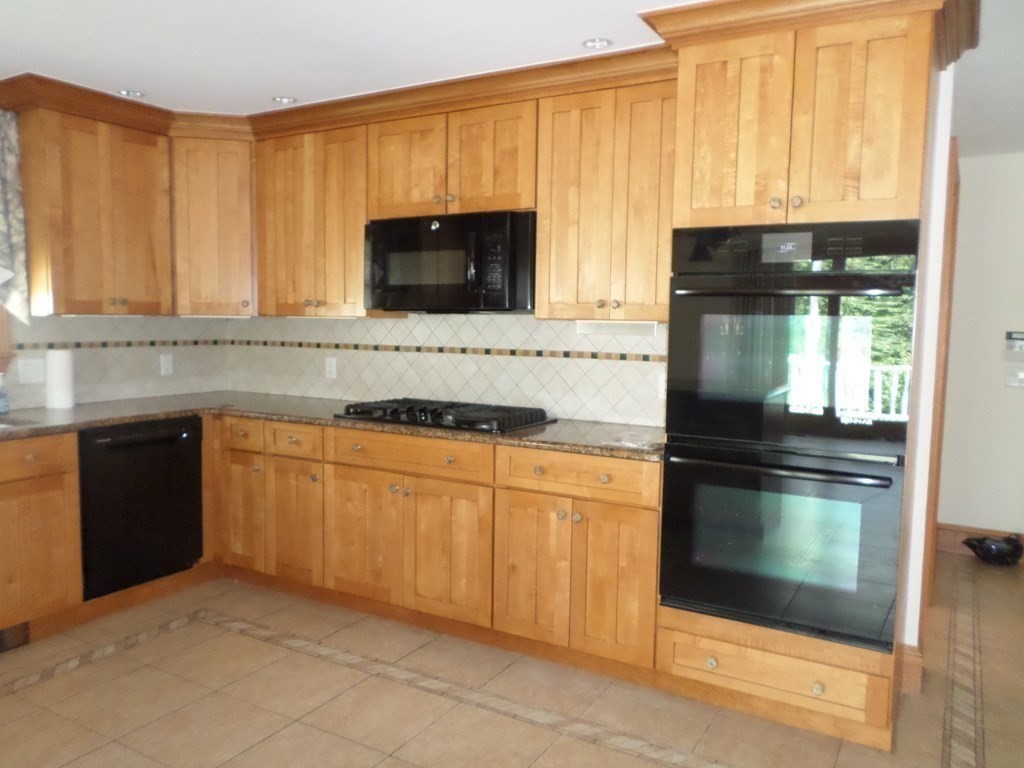 3 Twin Springs Dr Drive, Saugus, Massachusetts, 01906, United States, 5 Bedrooms Bedrooms, ,4 BathroomsBathrooms,Residential,For Sale,3 Twin Springs Dr Drive,1128926