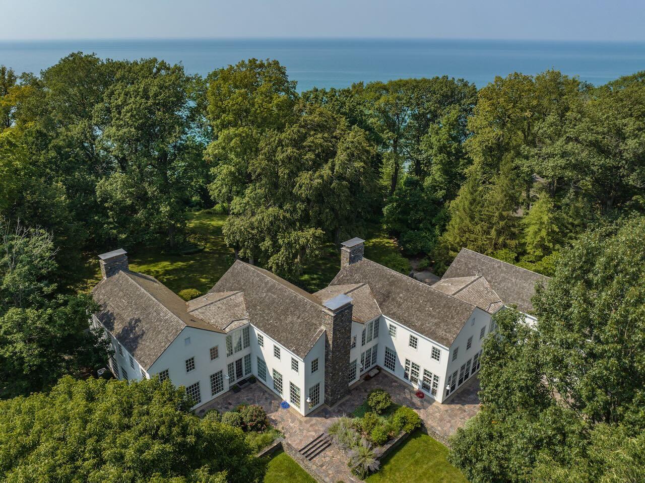 Lakeside, Michigan, 49116, United States, 3 Bedrooms Bedrooms, ,8 BathroomsBathrooms,Residential,For Sale,1785072