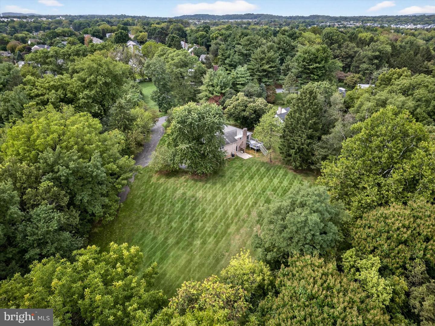 Lancaster, Pennsylvania, 17601, United States, 4 Bedrooms Bedrooms, ,3 BathroomsBathrooms,Residential,For Sale,2003108