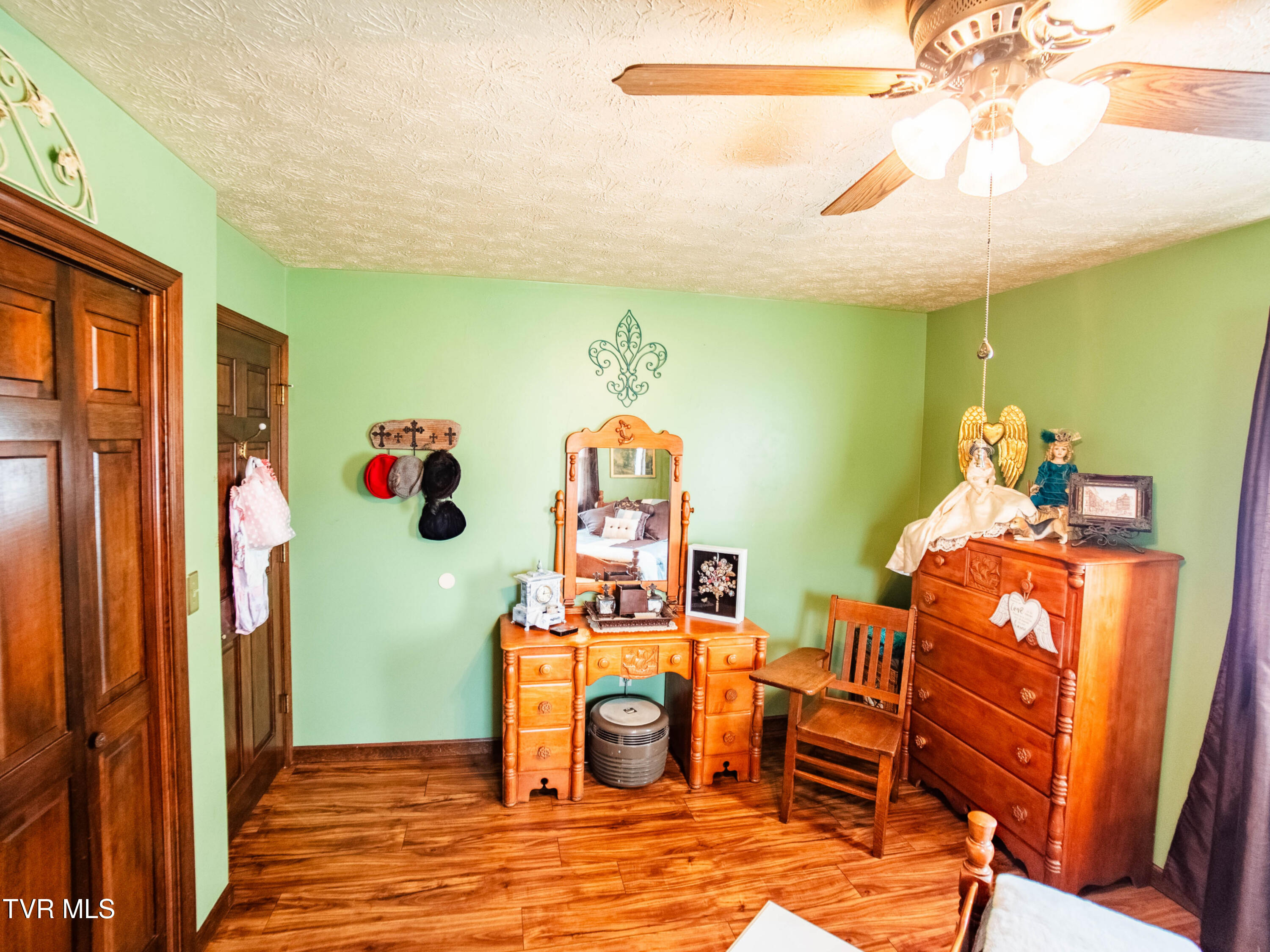 Surgoinsville, Tennessee, 37873, United States, 3 Bedrooms Bedrooms, ,3 BathroomsBathrooms,Residential,For Sale,1937059