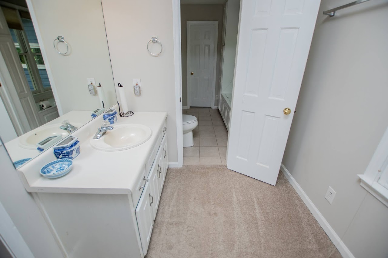 Carrollton, Georgia, 30117, United States, 4 Bedrooms Bedrooms, ,5 BathroomsBathrooms,Residential,For Sale,1861249