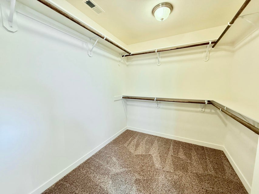 Redmond, Oregon, 97756, United States, 3 Bedrooms Bedrooms, ,3 BathroomsBathrooms,Residential,For Sale,1736801