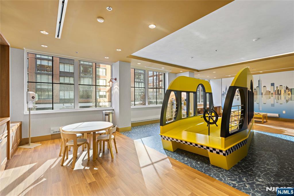 Hoboken, New Jersey, 07030, United States, 2 Bedrooms Bedrooms, ,2 BathroomsBathrooms,Residential,For Sale,1992140