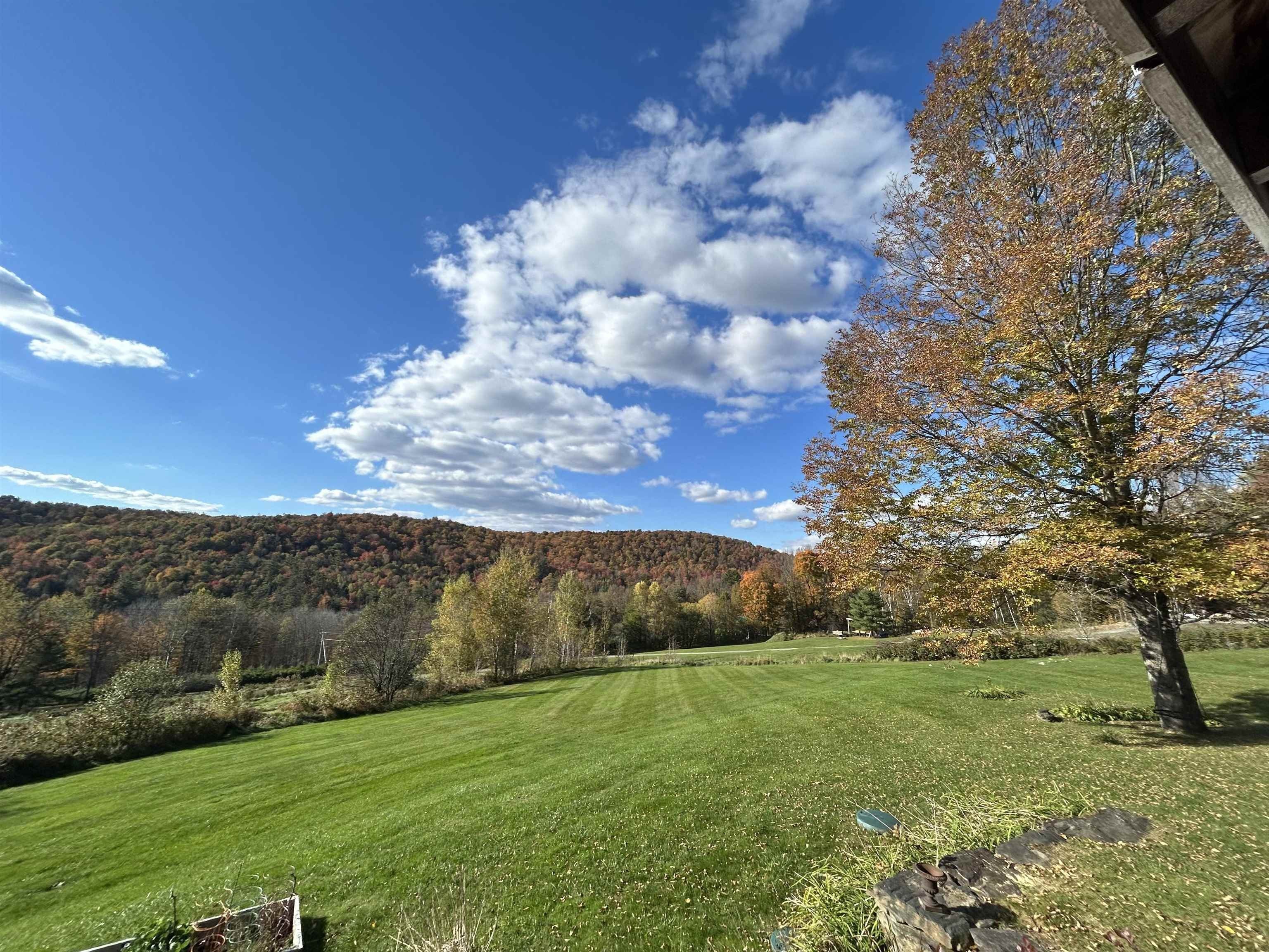 Kirby, Vermont, 05851, United States, 5 Bedrooms Bedrooms, ,3 BathroomsBathrooms,Residential,For Sale,1975447