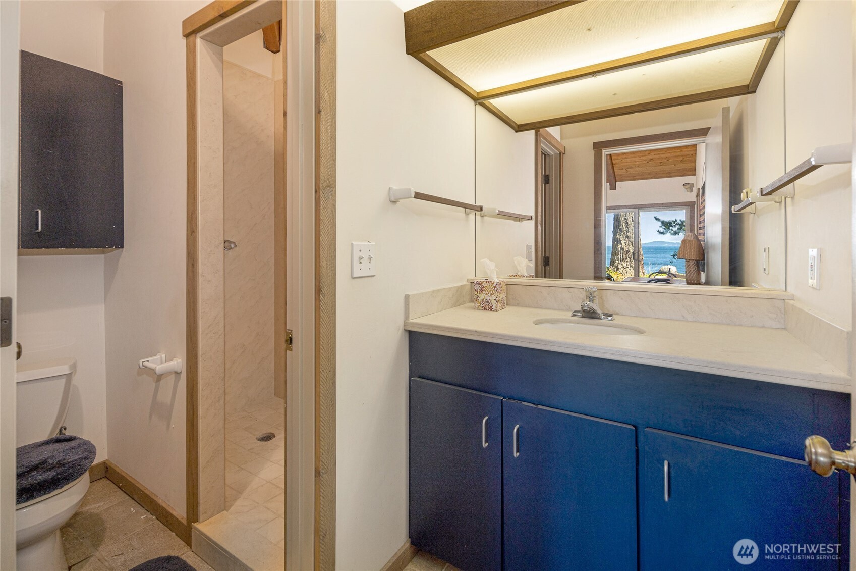 Henry Island, Washington, 98250, United States, 4 Bedrooms Bedrooms, ,1 BathroomBathrooms,Residential,For Sale,1988097