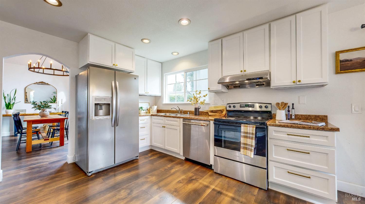 Santa Rosa, California, 95403, United States, 3 Bedrooms Bedrooms, ,3 BathroomsBathrooms,Residential,For Sale,1979353