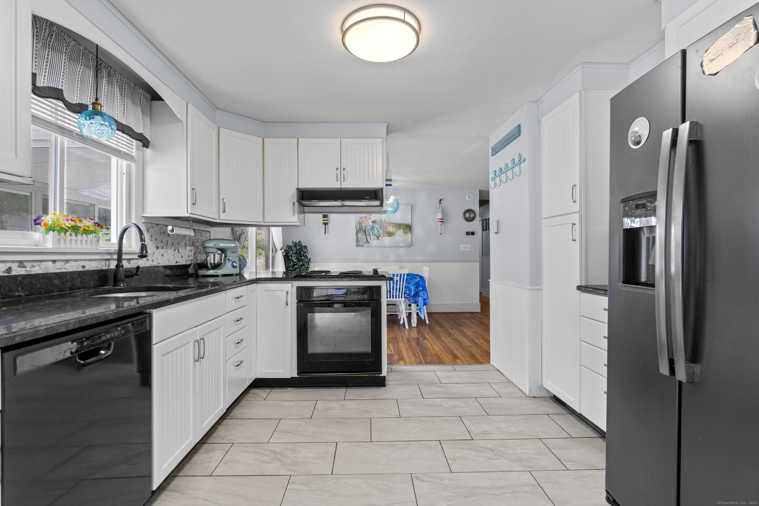 Old Saybrook, Connecticut, 06475, United States, 3 Bedrooms Bedrooms, ,2 BathroomsBathrooms,Residential,For Sale,1925981