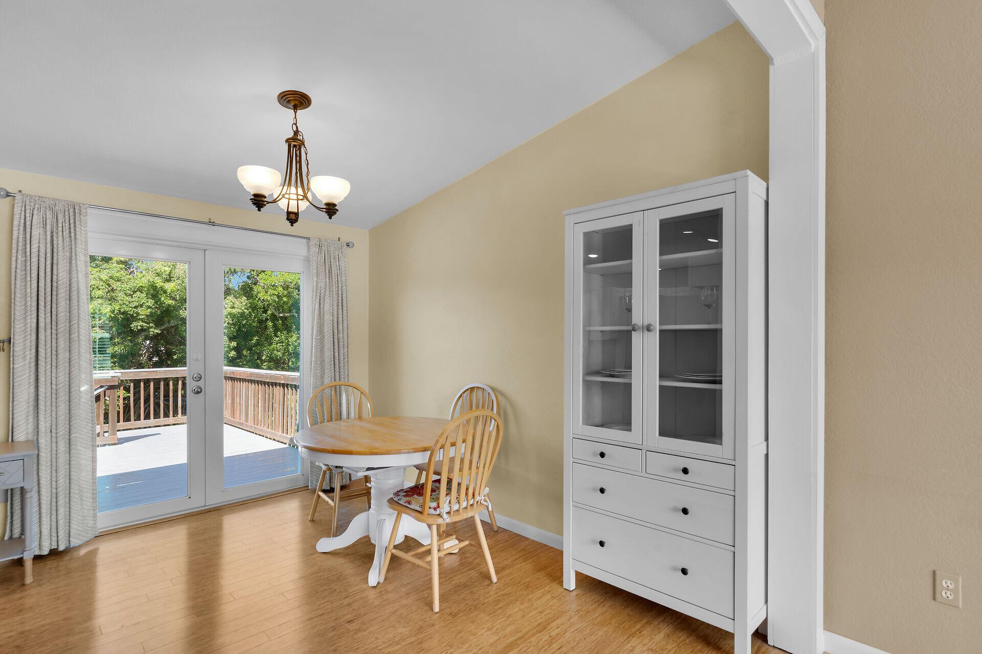 Marathon, Florida, 33050, United States, 3 Bedrooms Bedrooms, ,1 BathroomBathrooms,Residential,For Sale,1941716