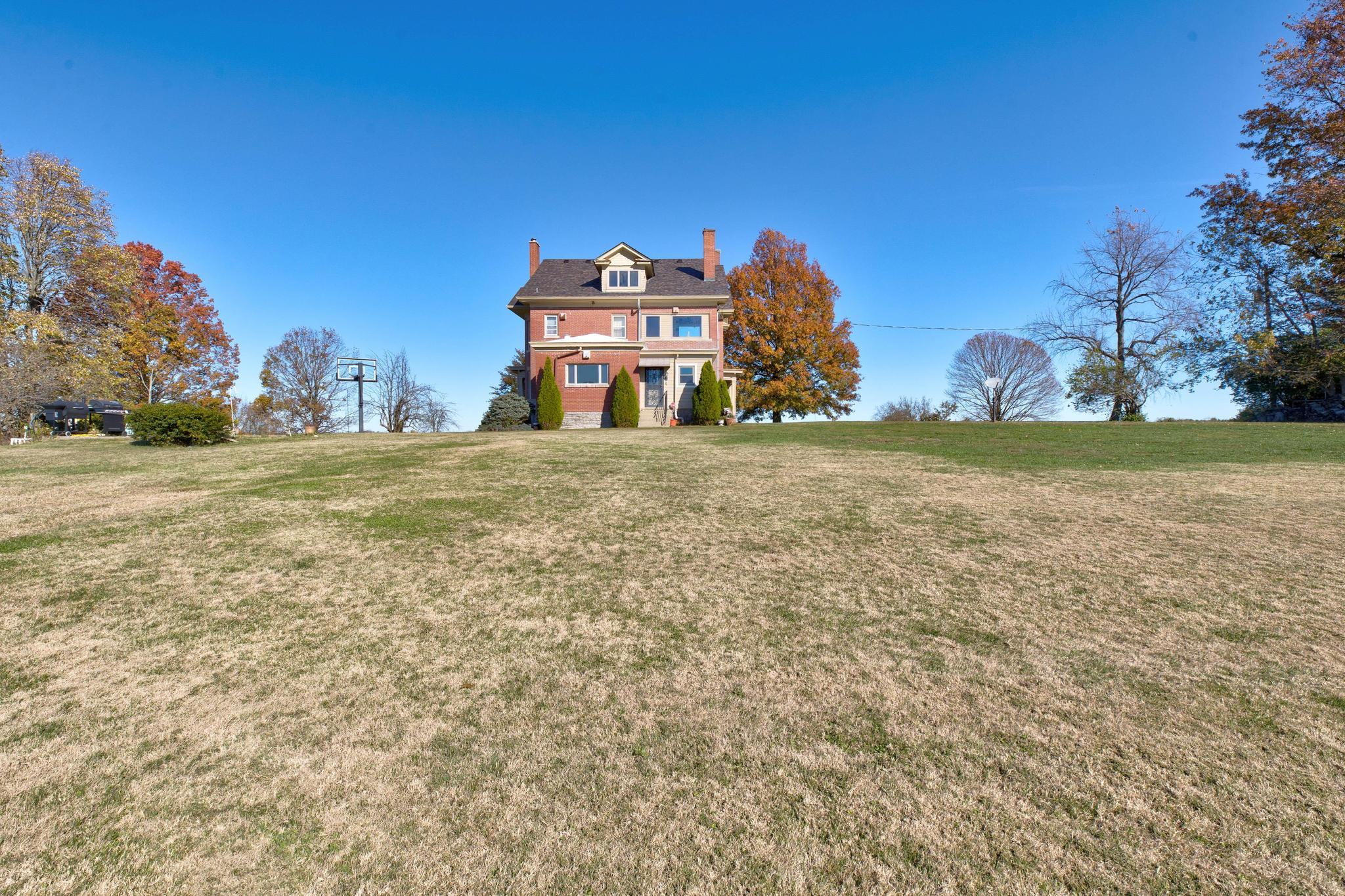 Winchester, Kentucky, 40391, United States, 3 Bedrooms Bedrooms, ,3 BathroomsBathrooms,Residential,For Sale,1992796