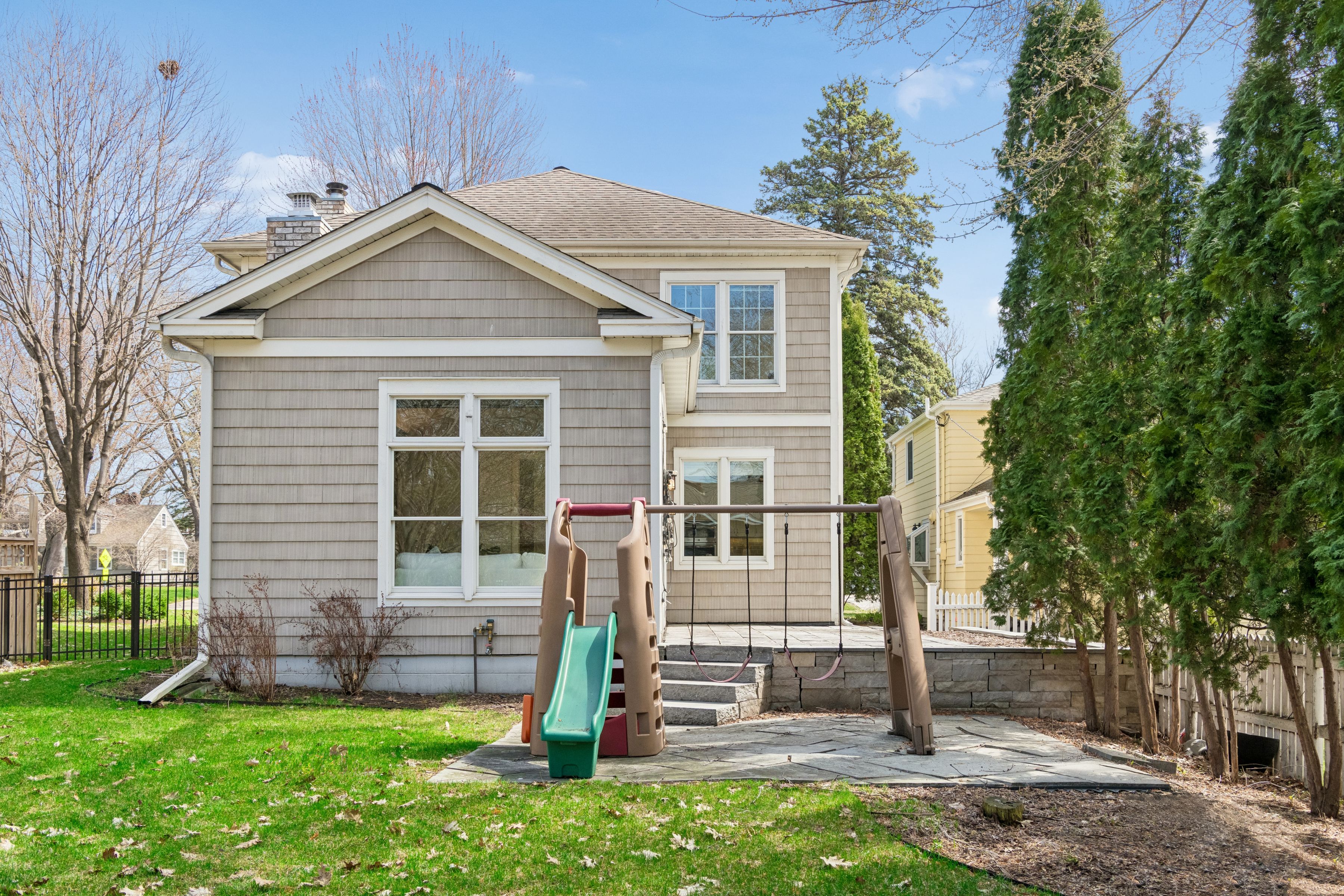  Beautifully Maintained Home in Golf Terrace - 物件實景