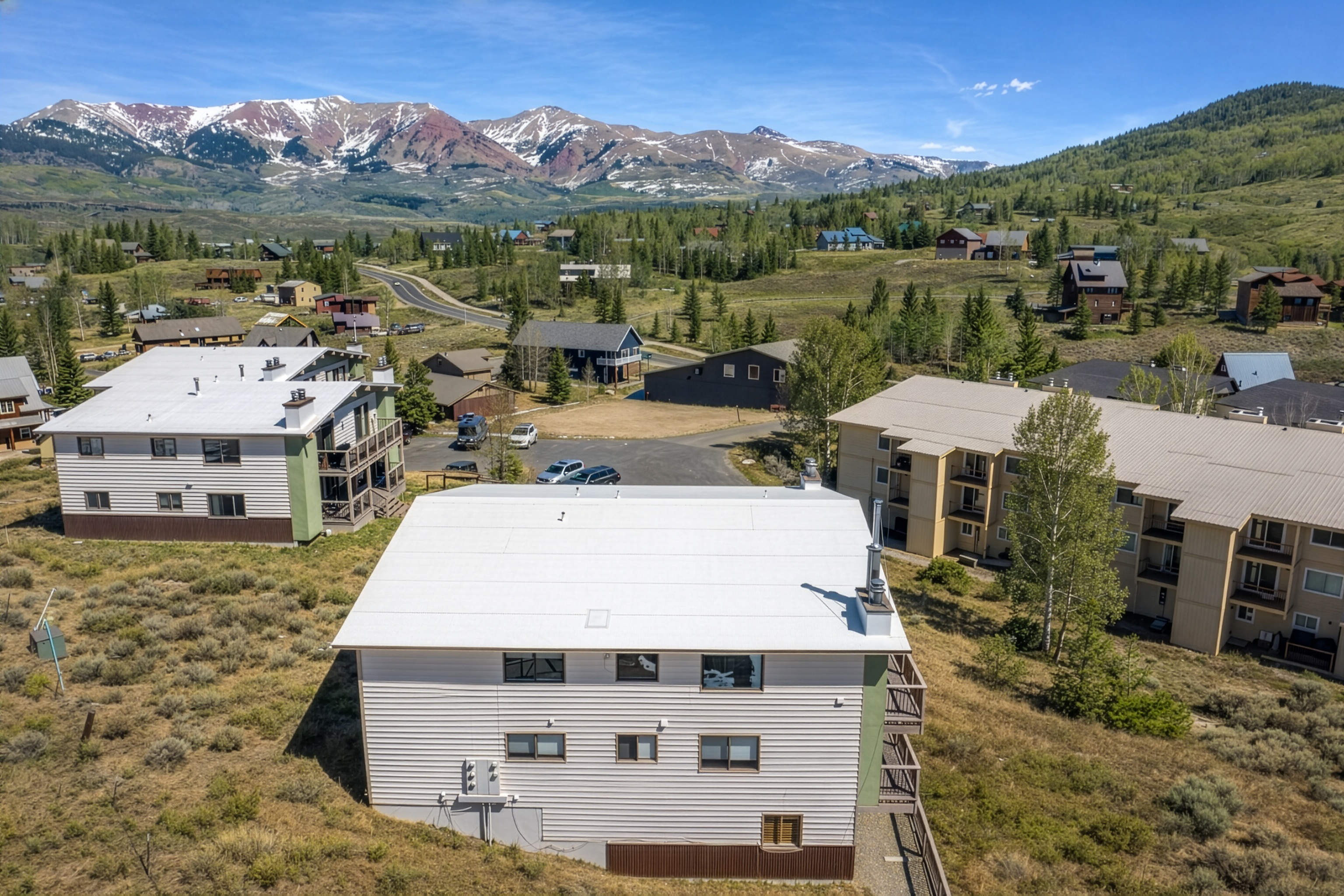  Updated Mountain Living With Direct Proximity To The Ski Area Base - 物件實景