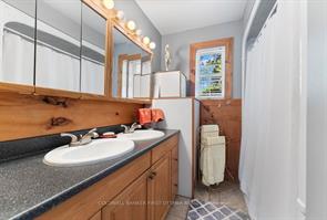 Lanark, Ontario, K7H 3C5, CA, 5 Bedrooms Bedrooms, ,4 BathroomsBathrooms,Residential,For Sale,1989383