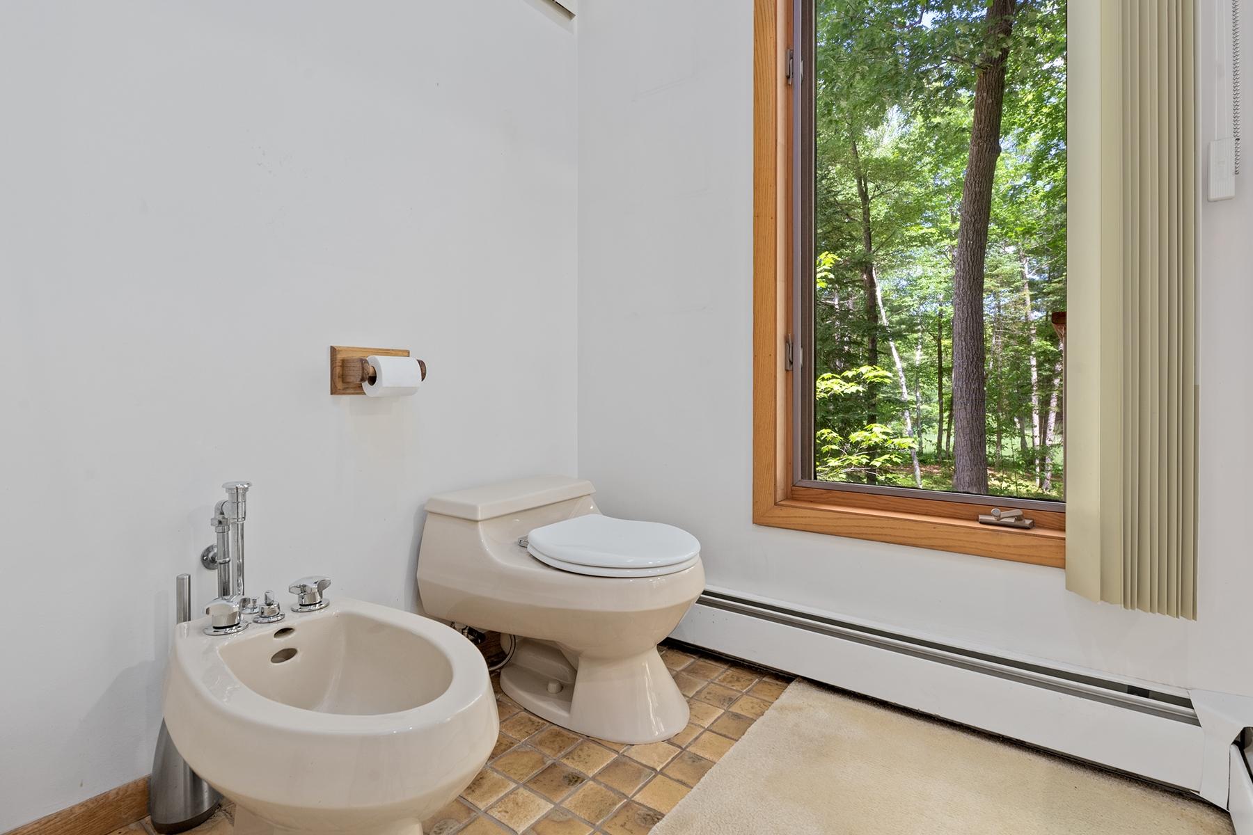 Manitowish Waters, Wisconsin, 54545, United States, 4 Bedrooms Bedrooms, ,3 BathroomsBathrooms,Residential,For Sale,1974750