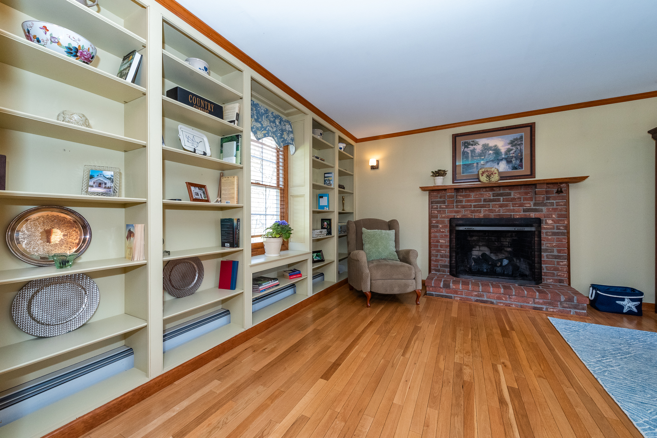  Beautifully Maintained Colonial Set on Over 2.5 Acres - 物件實景