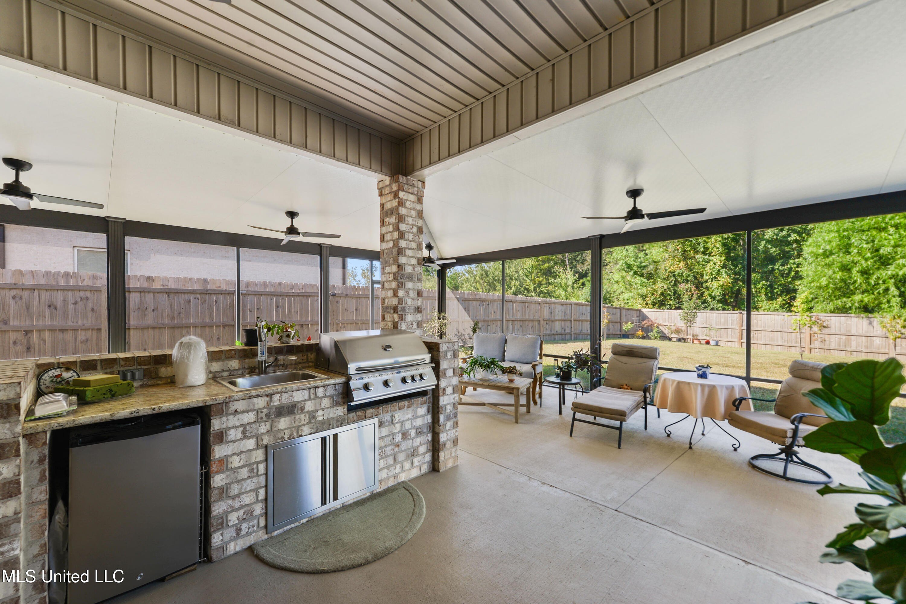 Gulfport, Mississippi, 39503, United States, 5 Bedrooms Bedrooms, ,3 BathroomsBathrooms,Residential,For Sale,1979883