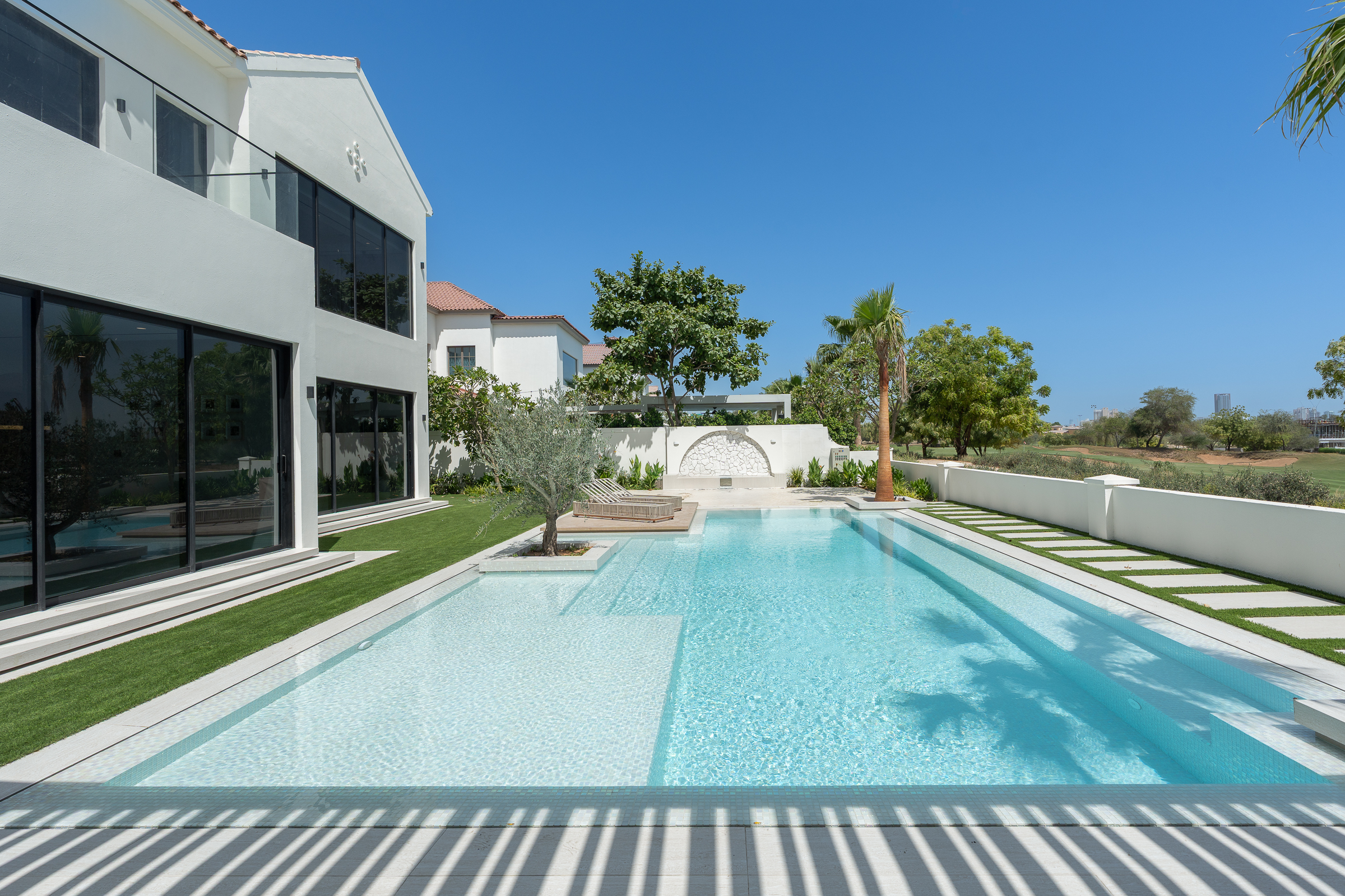  Spacious Fully Upgraded Villa in JGE - 物件實景