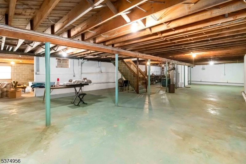 Madison Boro, New Jersey, 07940, United States, 4 Bedrooms Bedrooms, ,3 BathroomsBathrooms,Residential,For Sale,1906831