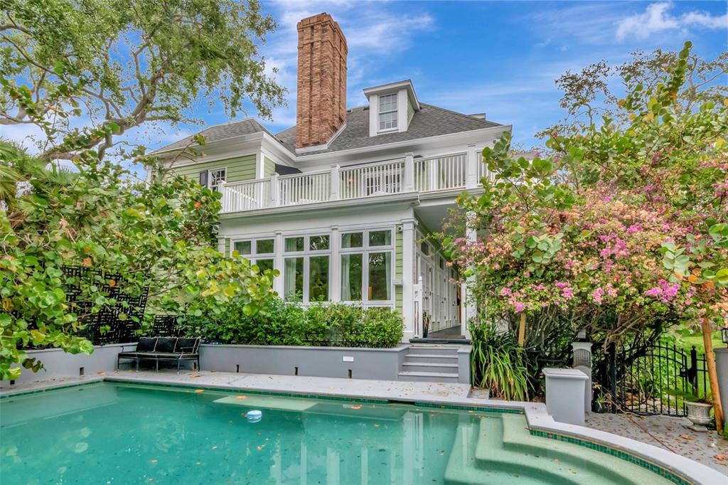 Tampa, Florida, 33611, United States, 5 Bedrooms Bedrooms, ,7 BathroomsBathrooms,Residential,For Sale,1988340