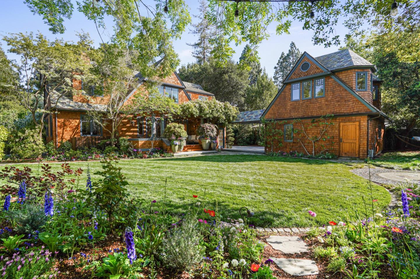 535 Kingsley Ave, Palo Alto, California, 94301, United States, 5 Bedrooms Bedrooms, ,4 BathroomsBathrooms,Residential,For Sale,535 Kingsley Ave,1664262