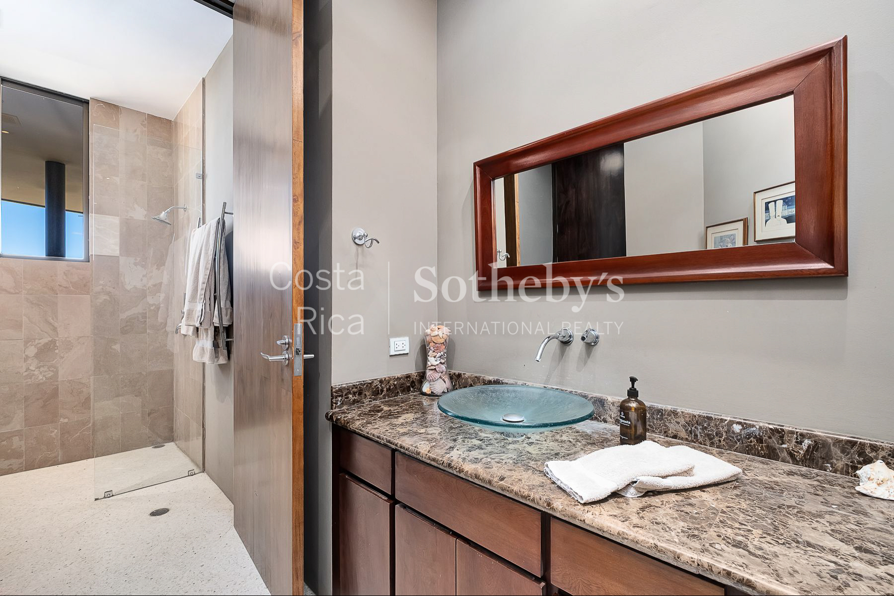  Wavefront Estate - 物件實景