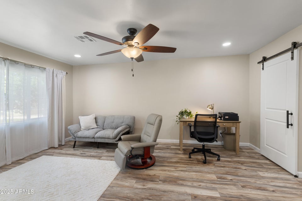 Prescott, Arizona, 86303, United States, 3 Bedrooms Bedrooms, ,2 BathroomsBathrooms,Residential,For Sale,2009226