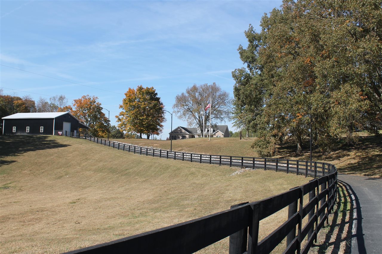 Bowling Green, Kentucky, 42101, United States, 3 Bedrooms Bedrooms, ,2 BathroomsBathrooms,Residential,For Sale,1838101