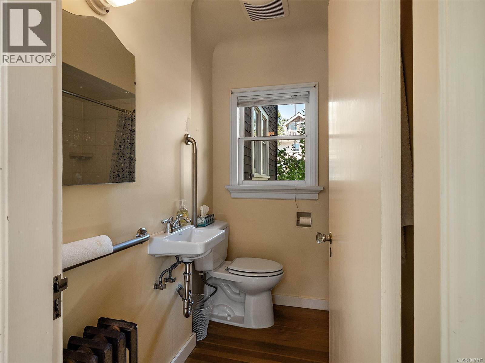 VICTORIA, British Columbia, V8S 2A6, CA, 4 Bedrooms Bedrooms, ,3 BathroomsBathrooms,Residential,For Sale,1947245