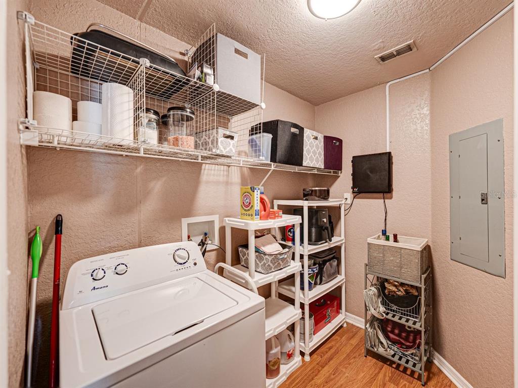 Tampa, Florida, 33602, United States, 2 Bedrooms Bedrooms, ,2 BathroomsBathrooms,Residential,For Sale,1745994
