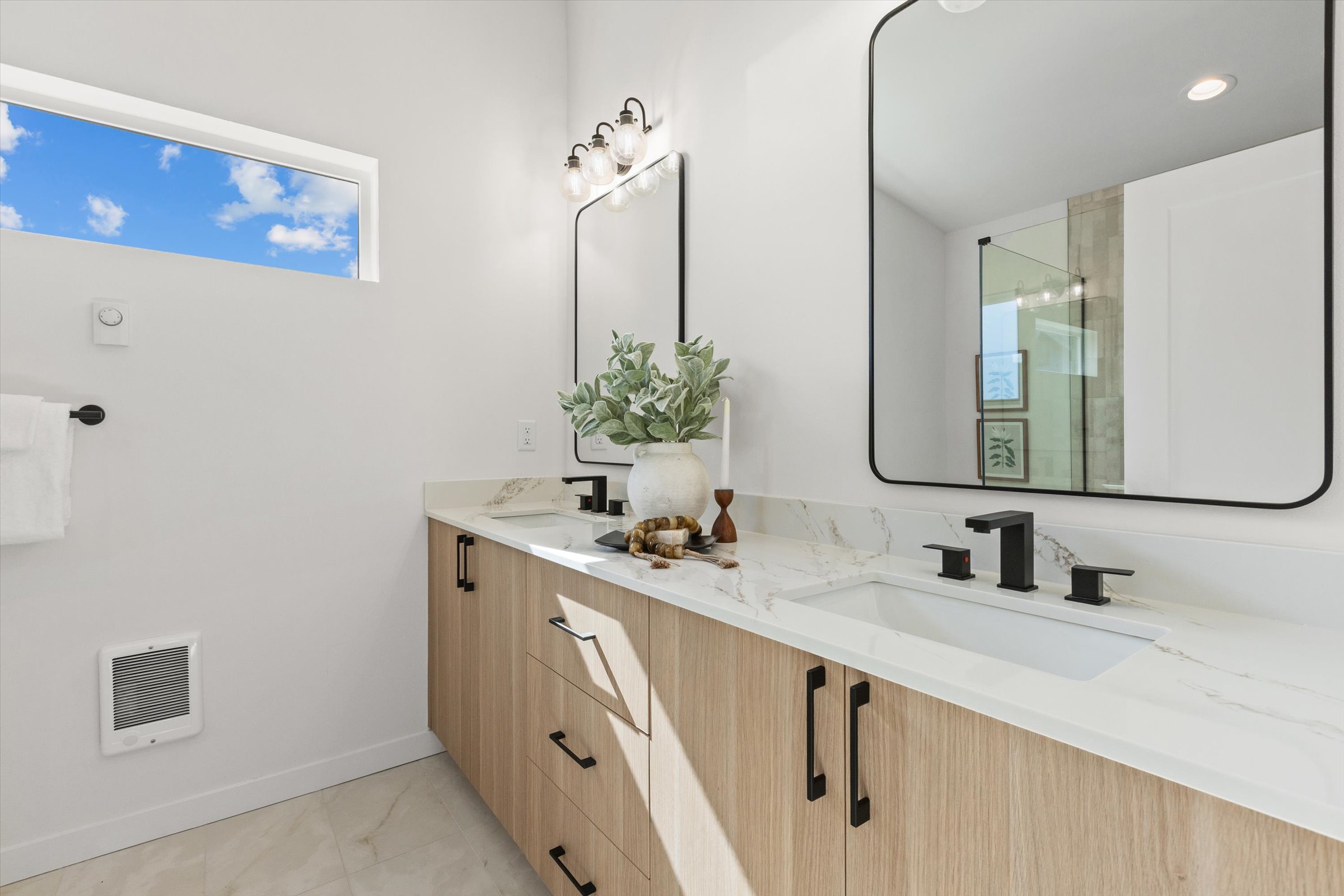 2615 NW 87th St, Seattle, WA 98117 - 物件實景