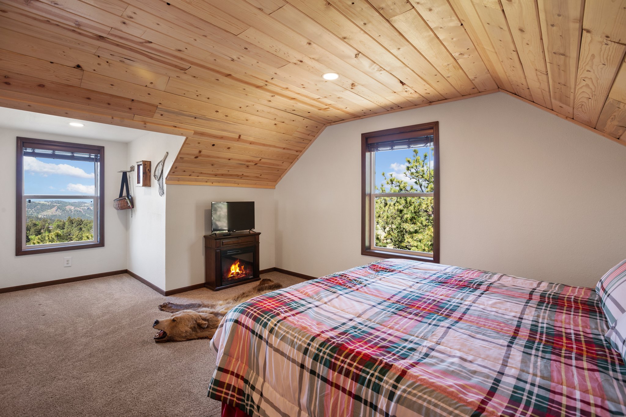 Cripple Creek, Colorado, 80813, United States, 4 Bedrooms Bedrooms, ,3 BathroomsBathrooms,Residential,For Sale,1856963