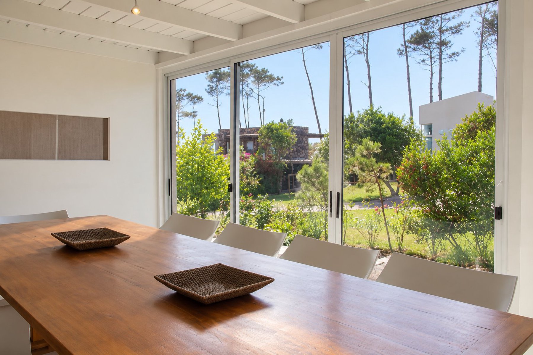  Splendid Two-Story House in Laguna Blanca - 物件實景