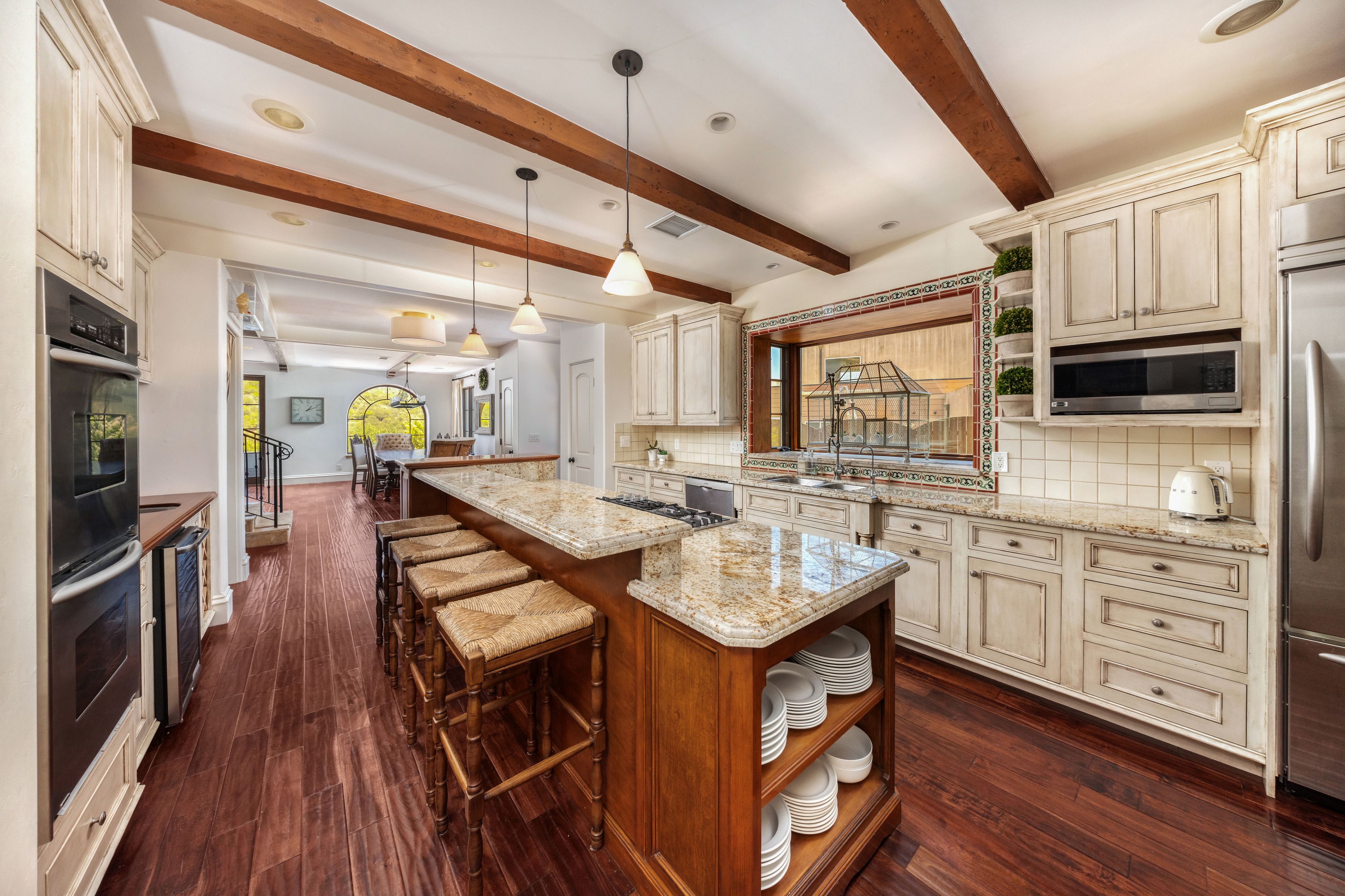  Classic Santa Barbara Home - 物件實景