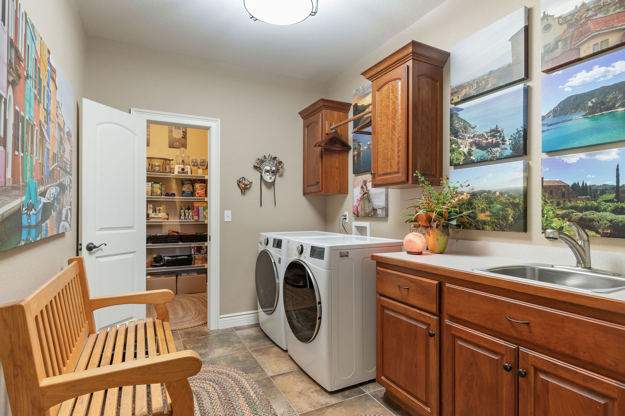 Shell Knob, Missouri, 65747, United States, 4 Bedrooms Bedrooms, ,5 BathroomsBathrooms,Residential,For Sale,1894340