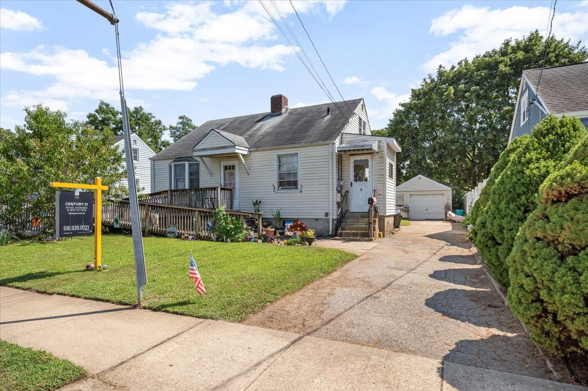 Bethpage, New York, 11714, United States, 4 Bedrooms Bedrooms, ,1 BathroomBathrooms,Residential,For Sale,1914302